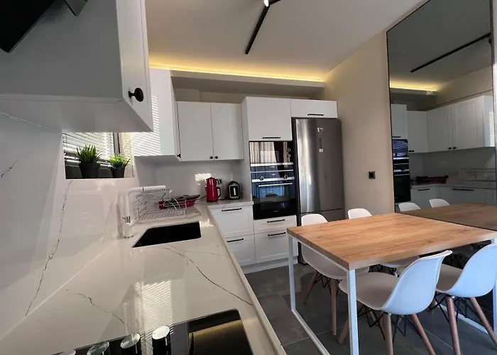 Lüks Versace Villası, Sauna, Jakuzi, Hamam, Yüzme Havuzu Ve Barbekü Alanı