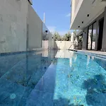 Lueks Versace Villasi, Sauna, Jakuzi, Hamam, Yuezme Havuzu Ve Barbekue Alani * Φετιγιέ