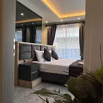 빌라 Lueks Versace Villasi, Sauna, Jakuzi, Hamam, Yuezme Havuzu Ve Barbekue Alani *