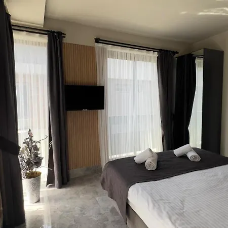 Fethiye Sehir Merkezinde, Oezel Havuzlu, Saunali, Jakuzili, Tuerk Hamamli Ve Barbekuelue Muestakil Villa Villa Fethiye