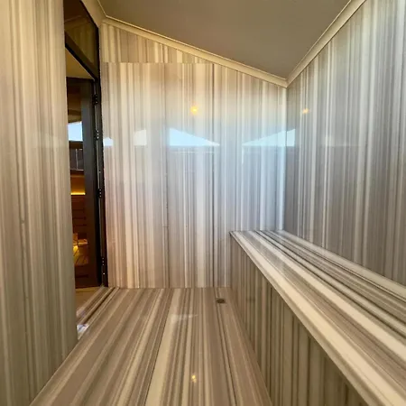 Вилла Lueks Versace Villasi, Sauna, Jakuzi, Hamam, Yuezme Havuzu Ve Barbekue Alani *