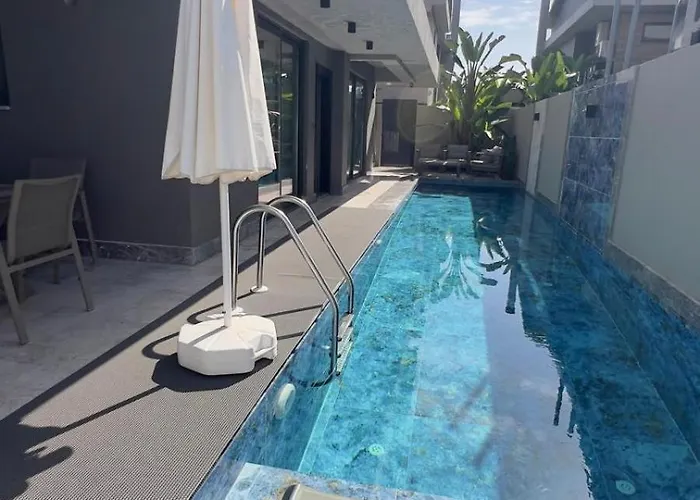 Lueks Versace Villasi, Sauna, Jakuzi, Hamam, Yuezme Havuzu Ve Barbekue Alani * Фетхие