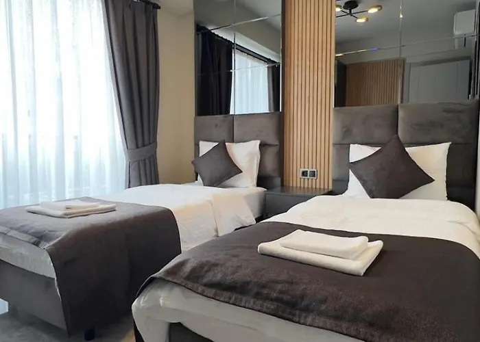 Villa Lueks Versace Villasi, Sauna, Jakuzi, Hamam, Yuezme Havuzu Ve Barbekue Alani Fethiye