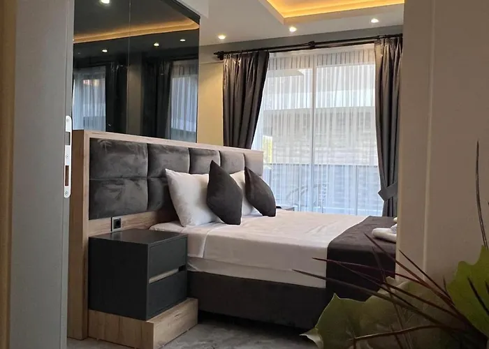 Villa Lueks Versace Villasi, Sauna, Jakuzi, Hamam, Yuezme Havuzu Ve Barbekue Alani *